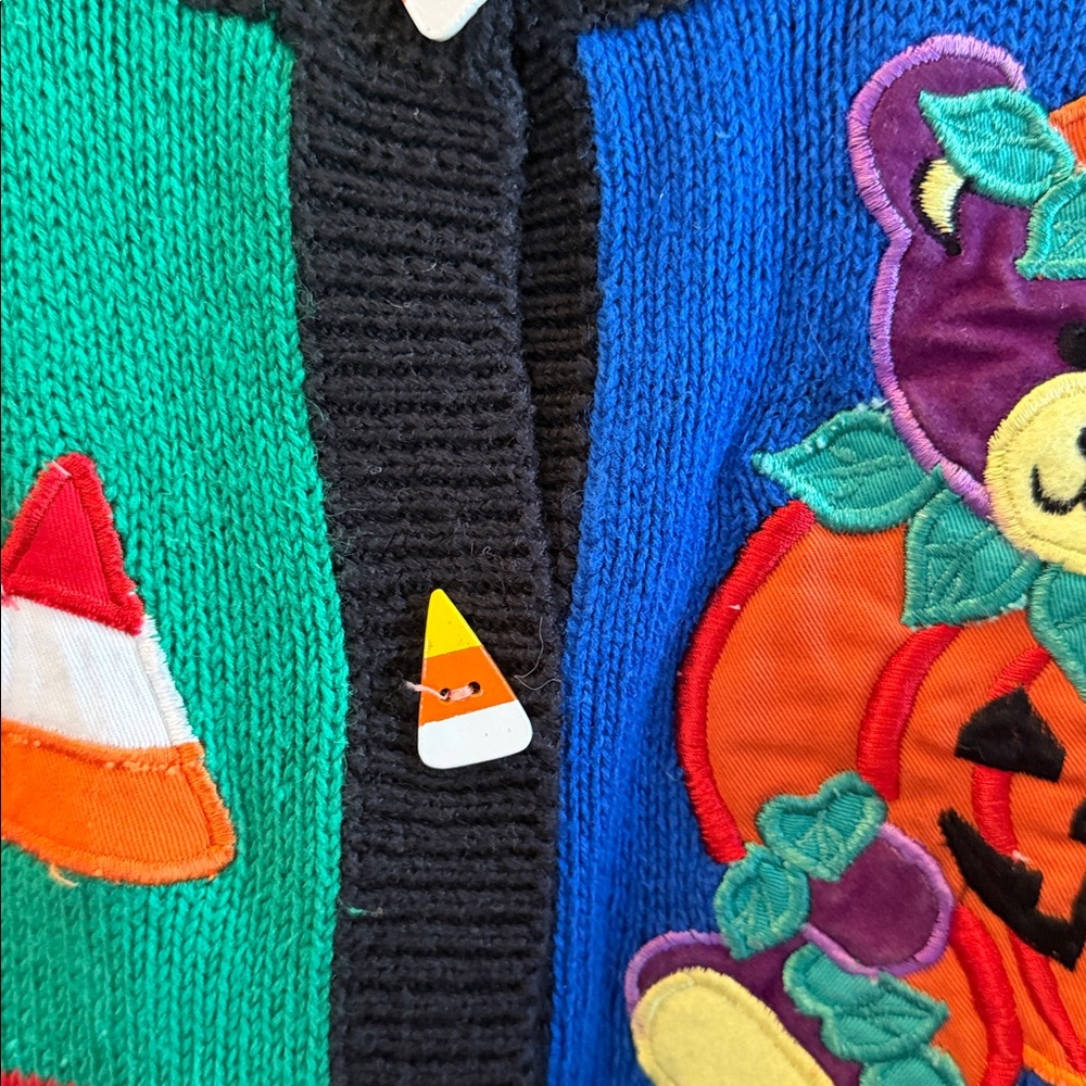 Vintage Halloween appliqué cardigan - Picture 4 of 7
